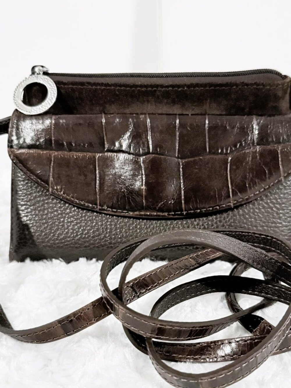 Brighton Vintage Crocodile Leather Crossbody Bifold Wallet Dark Brown